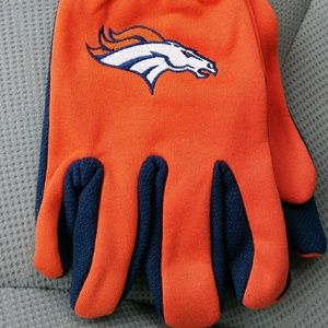 NFL Denver Broncos Utility Gloves